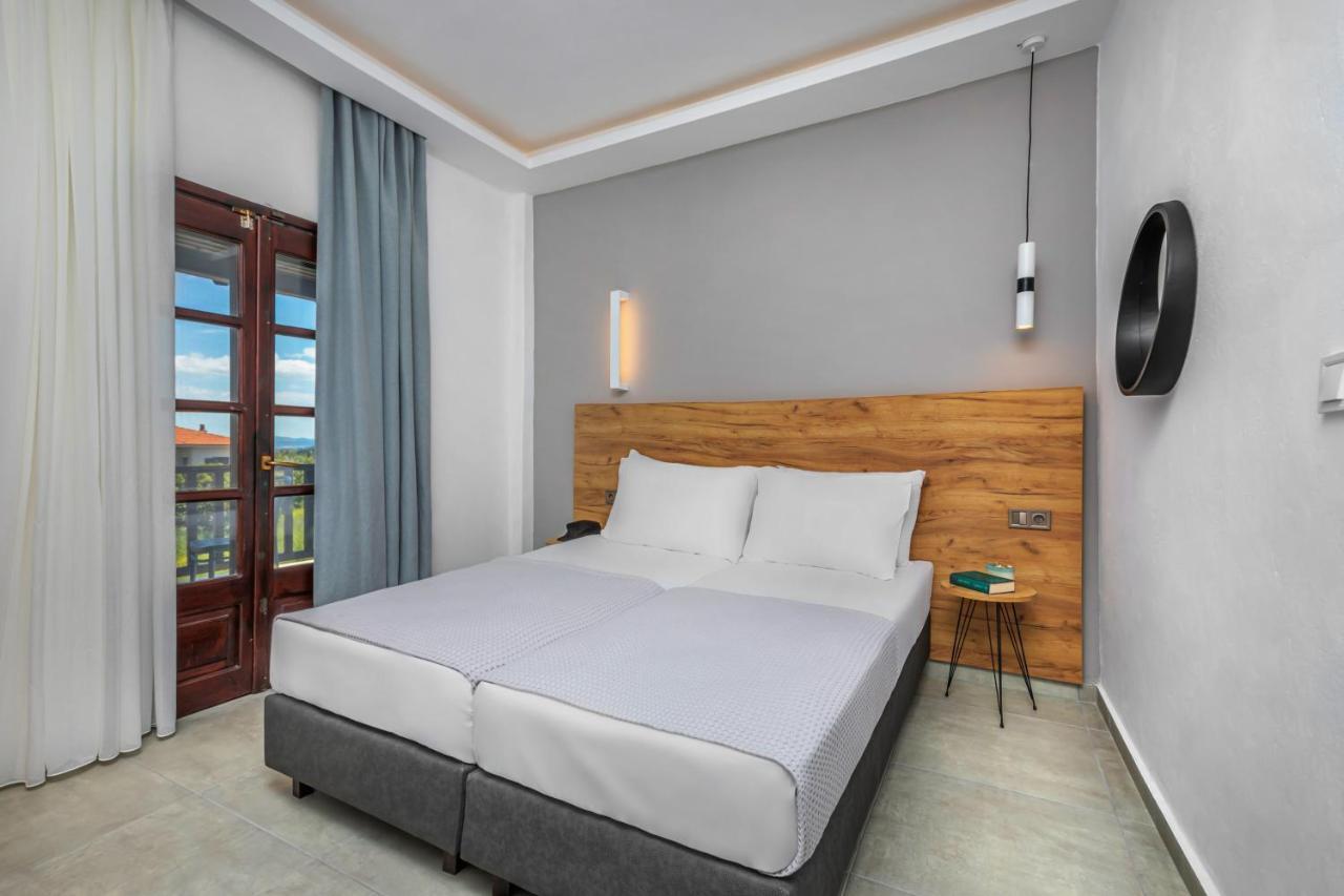 Eleon Suites 아피토스 외부 사진
