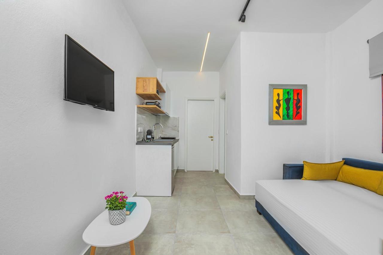 Eleon Suites 아피토스 외부 사진